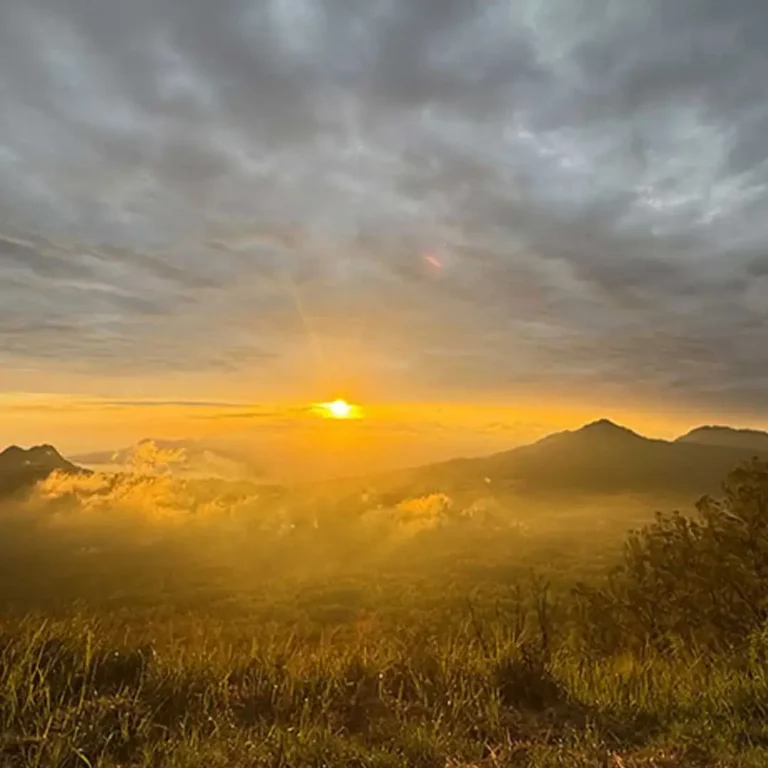 Flores Overland Tour