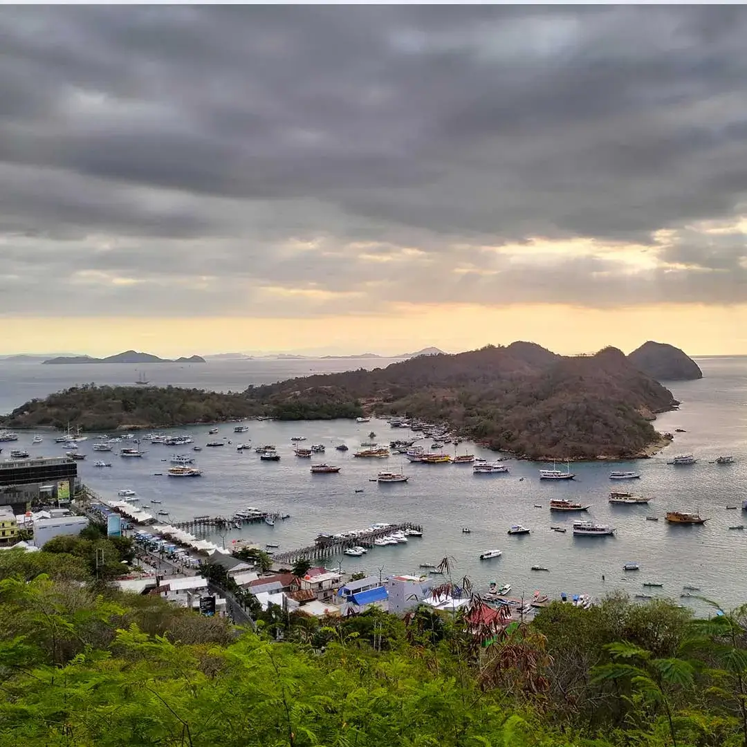 Labuan Bajo Town - Labuan Bajo Trip