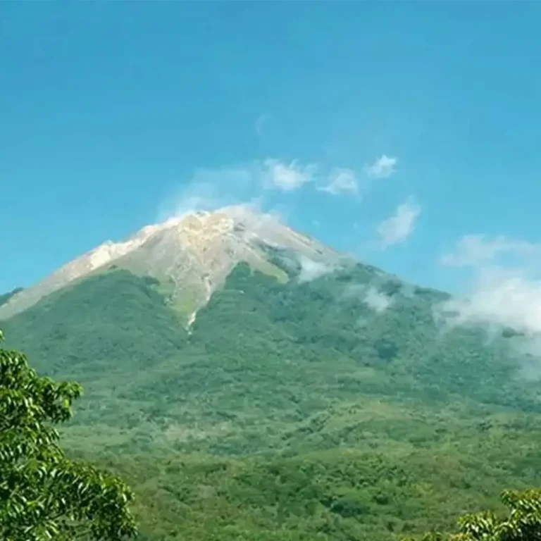 Gunung Egon in Maumere, East Flores, Indonesia