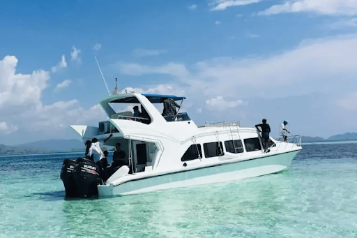tour komodo tour package car rental poland